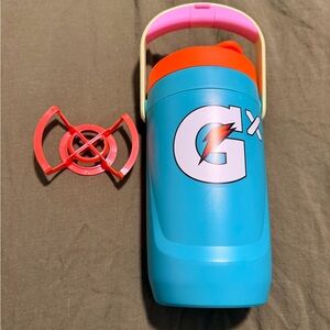 Gatorade GX 64 oz Pod System Water Jug – Pod-Compatible Lid
